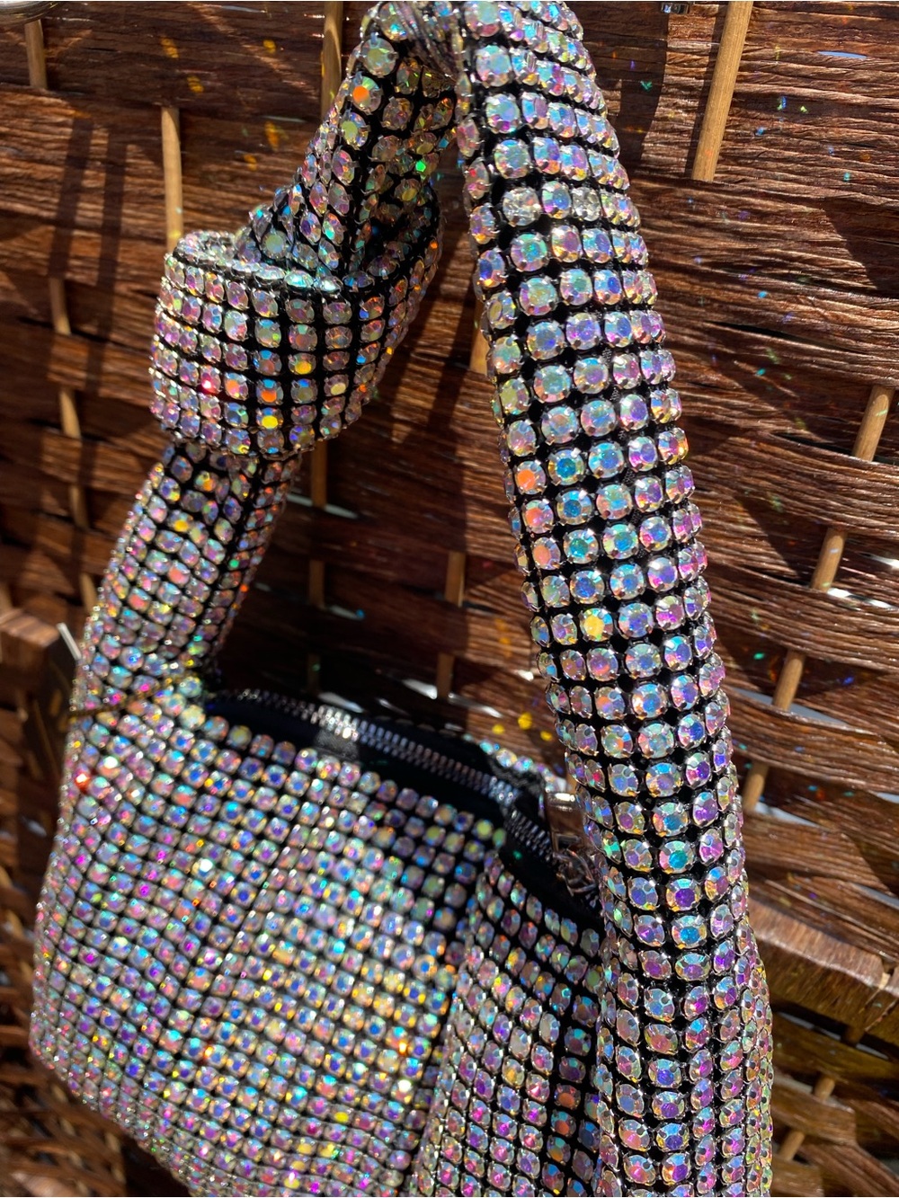 Extremely glamorous Iridescent purse. 💅🏽 - Picture 4 of 8